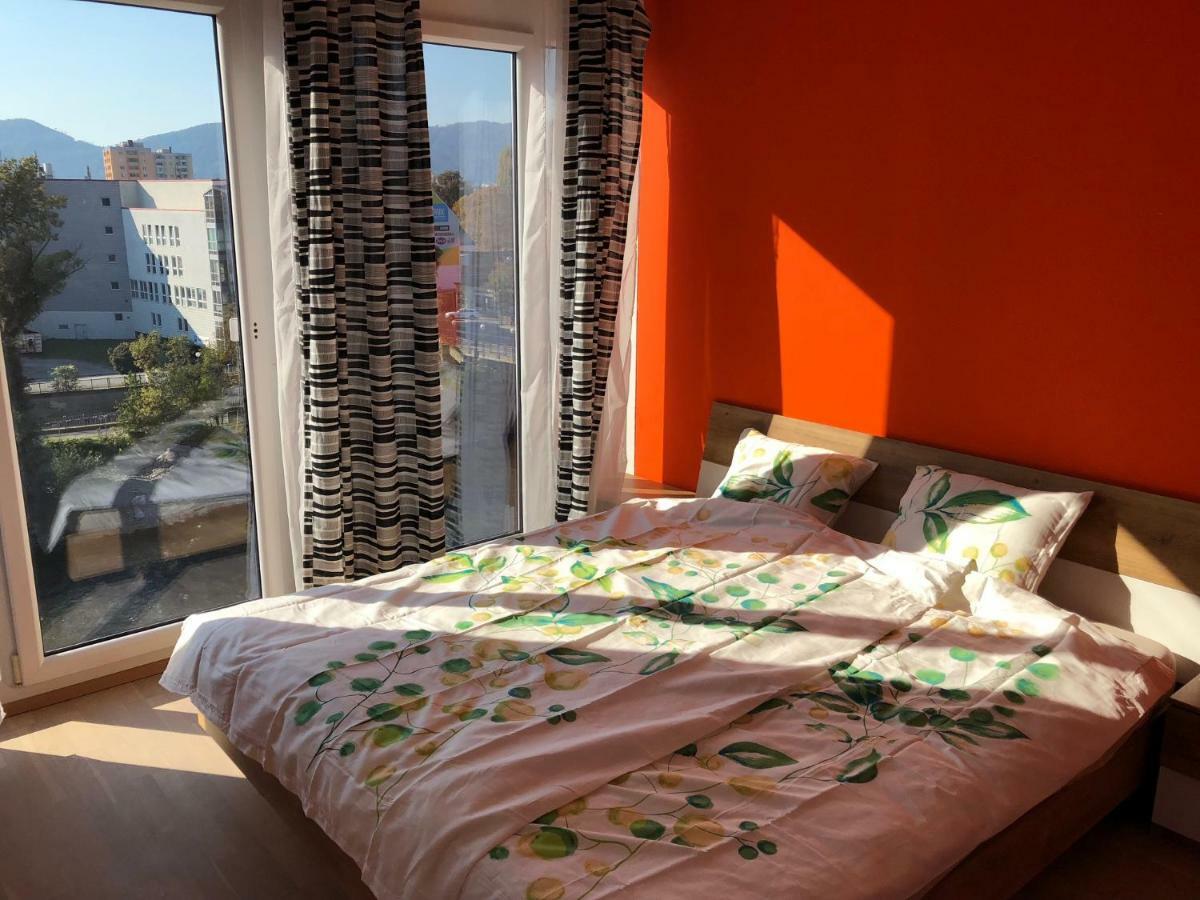 Kmheim, Cozy 103M2 Apartment, With 3 Bedroom And Covered Free Parking Place, Close To City Center 그라츠 외부 사진